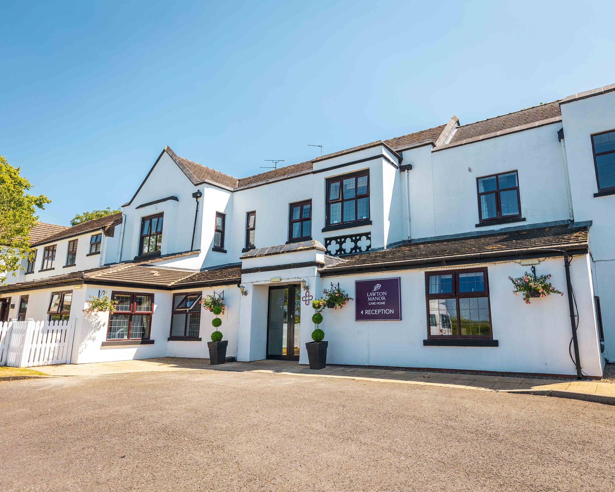 Hilderstone Hall Care Home in Stone, Staffordshire | Barchester Healthcare