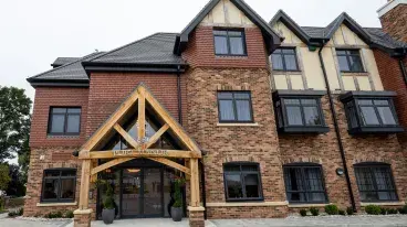 Port Manor exterior
