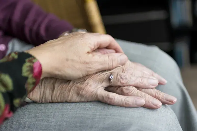Number of dementia sufferers hits record high in UK