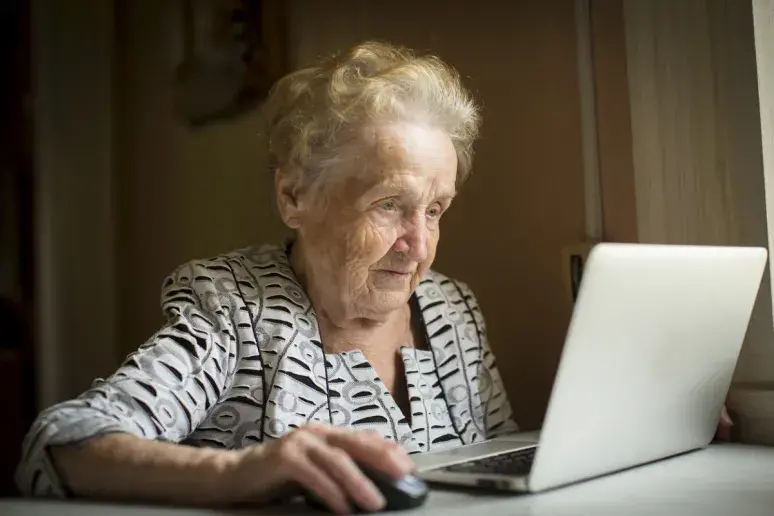 The way an elderly relative uses their computer could reveal early signs of Alzheimer’s