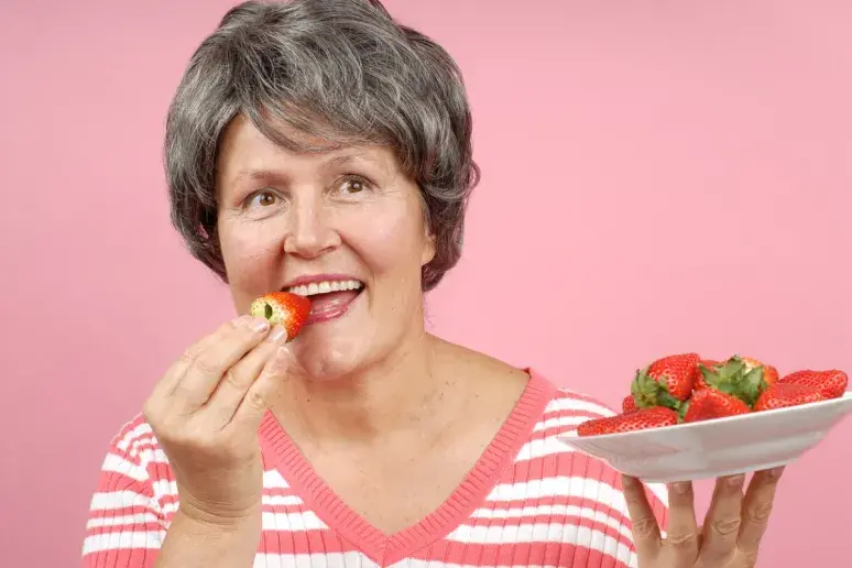 Compound in strawberries prevents age-related mental decline
