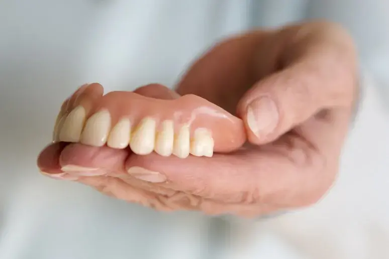 Denture wearers at risk of missing out on vital nutrients