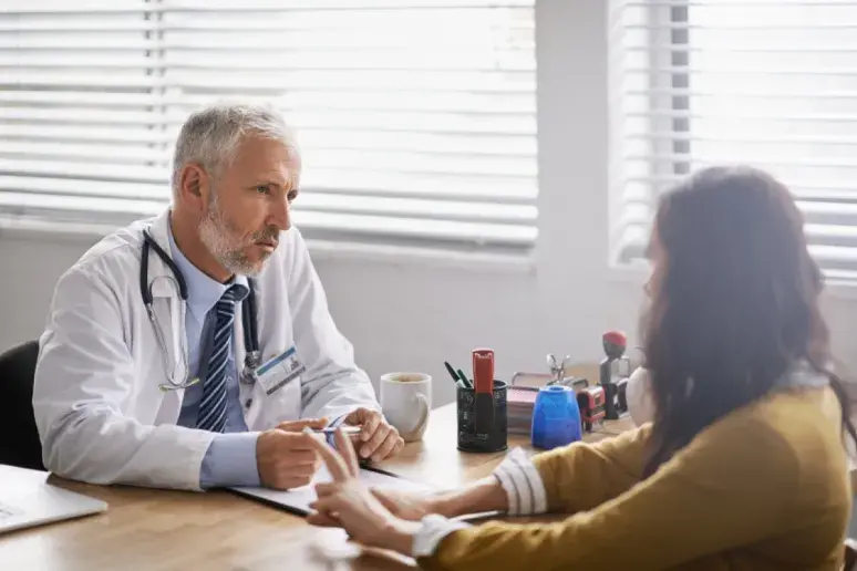 Women 'need more support from doctors' 