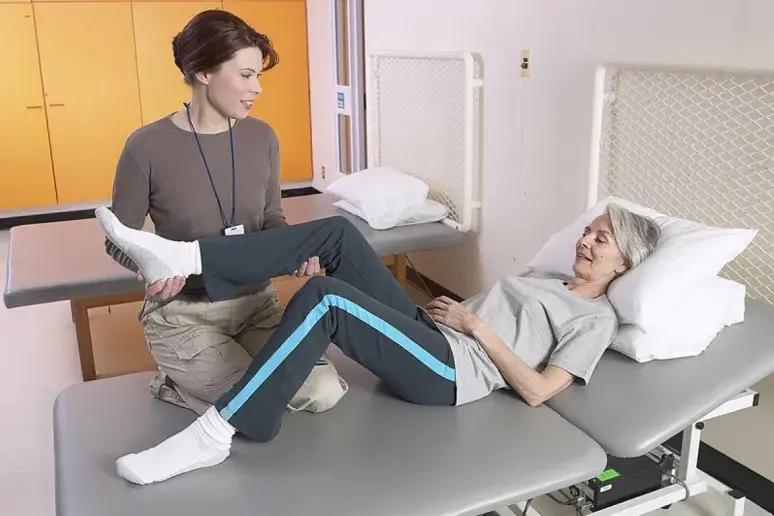 MS patients 'benefit from physiotherapy'