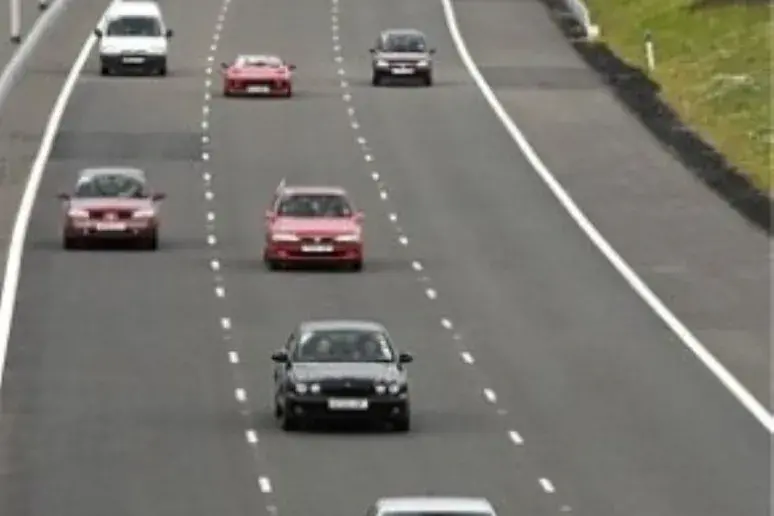 Middle lane keeps older drivers safe
