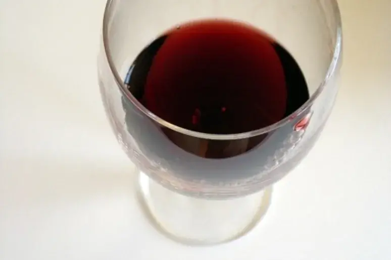 Can non-alcoholic red wine reduce blood pressure?