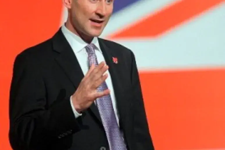 Jeremy Hunt warns NHS trusts not to block whistleblowing