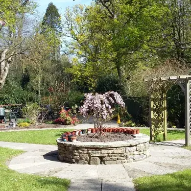 Garden at Chalfont Lodge care home 